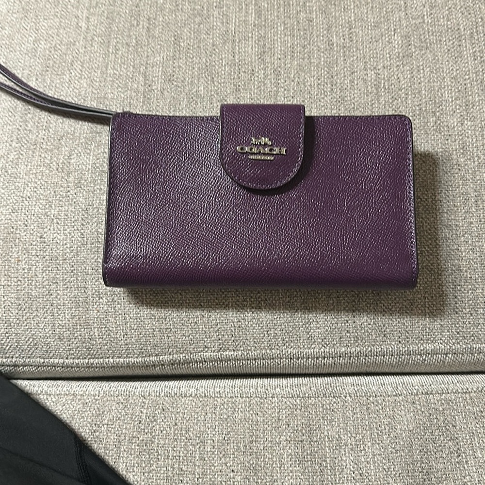 Wristlet wallet almost New
